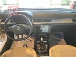 فولكسفاغن بورا